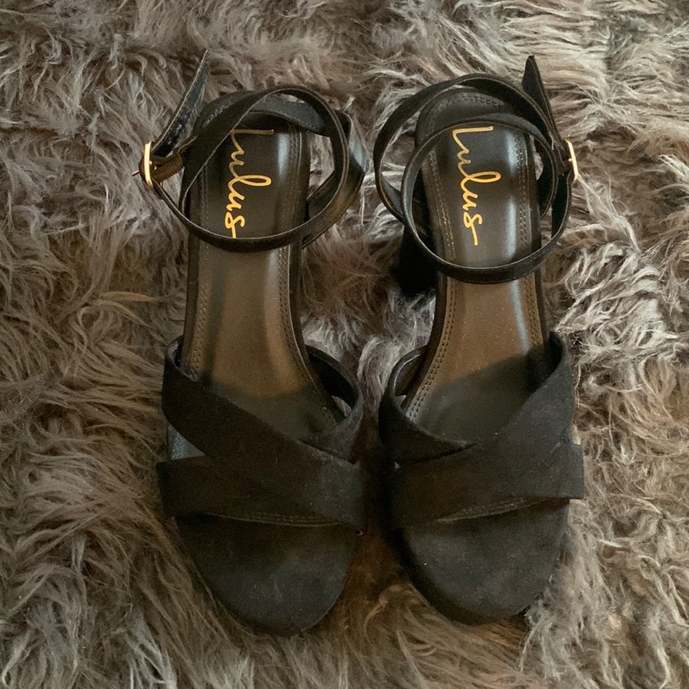 Lulu’s Black Block Heel